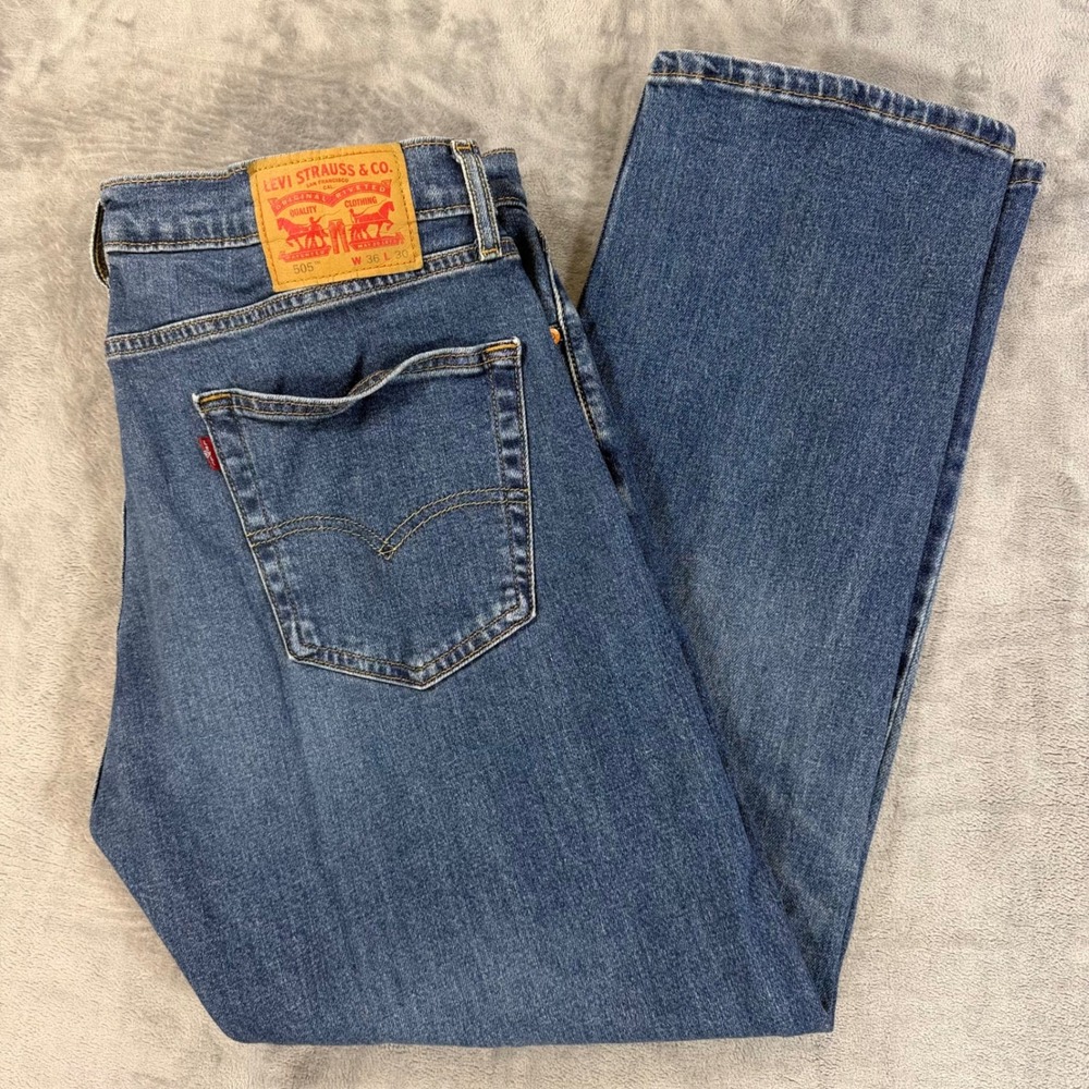 Levi's 505 Regular Fit Straight Leg Jeans Men's Size 36x30 Blue Medium Wash
